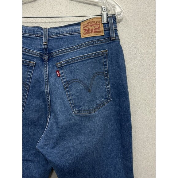 Levis Wedgie Straight Jeans Womens 32 Blue Button-Fly High-Rise Cotton 33x28 - Picture 3 of 11